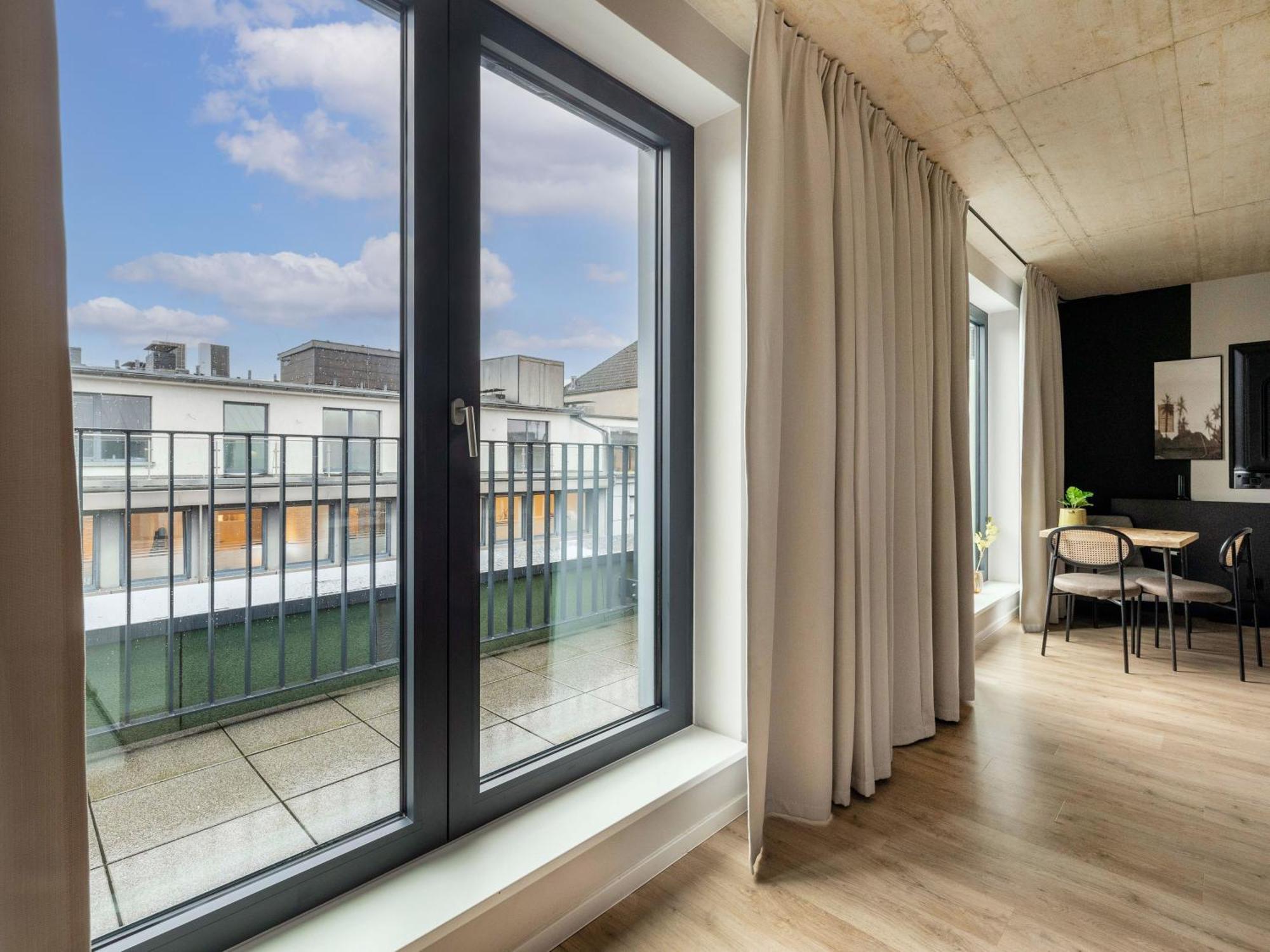 Limehome Duesseldorf Stresemannstrasse - Digital Access 객실 사진